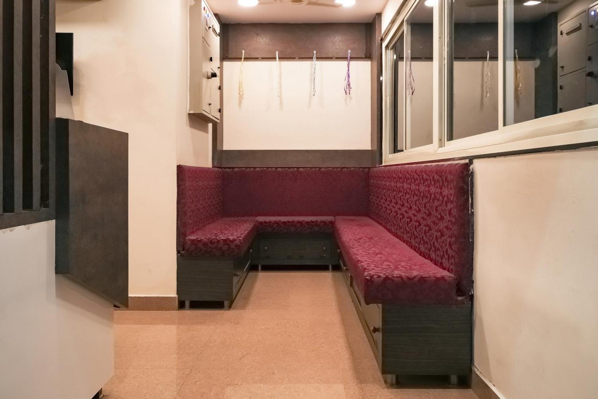 Hotel O Happy Hotels Vijayawāda 外观 照片